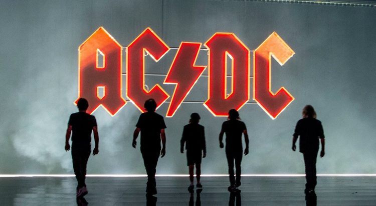 Top 10 AC/DC Songs Of All Time